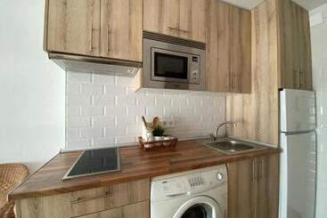 استراحتگاه Apartamentos Benal Beach Group