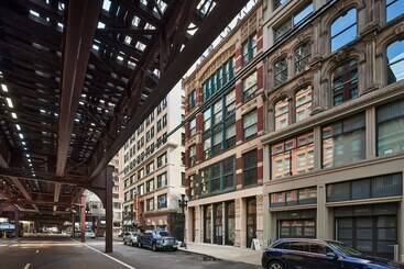 Sonder Jewelers Row