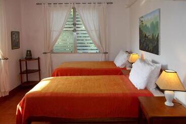 Bluebelize B&b