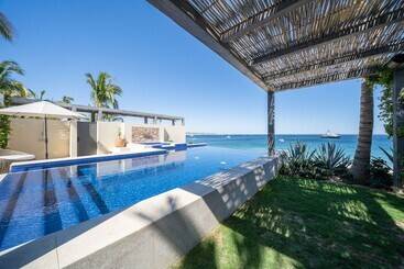هتل 1 Homes Preview Cabo