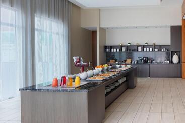 Ac Hotel By Marriott Fort Lauderdale Airport