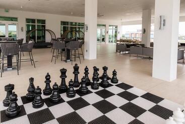 Ac Hotel By Marriott Fort Lauderdale Airport