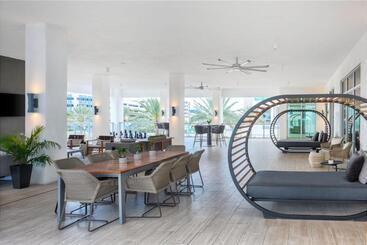 Ac Hotel By Marriott Fort Lauderdale Airport