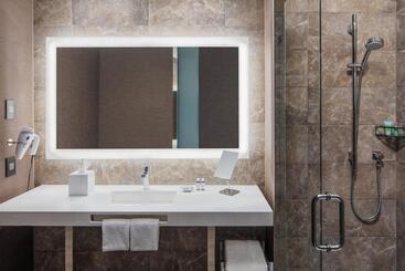 Ac Hotel By Marriott Fort Lauderdale Airport