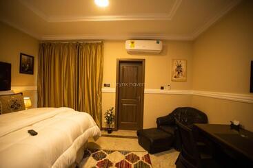 هتل Brynx Haven   Cape Coast
