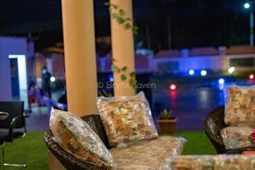 هتل Brynx Haven   Cape Coast