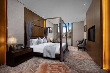 هتل Wyndham Shiyan Downtown
