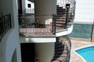 مُتل Marsa Alam Inn
