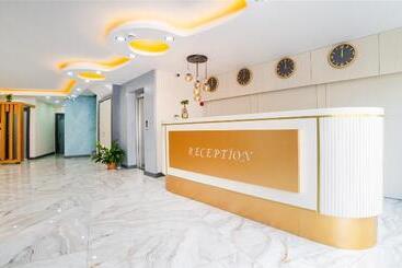 Blue Marina Hotel & Spa