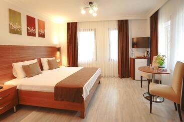 Class Hotel Bosphorus With Jacuzzi