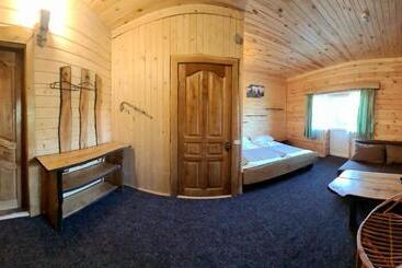هتل Alpin Eco Chalet & Wellness