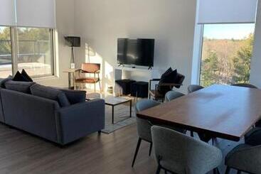 هتل Muskoka Bay Resort