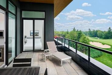 هتل Muskoka Bay Resort