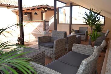 هتل Palacio La Floresta