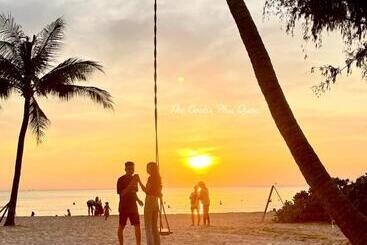 هتل The Costis Phu Quoc  Hostel And Homestay
