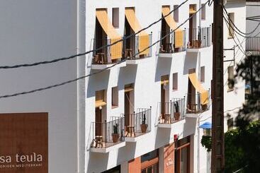پانسیون Hostal Sa Teula