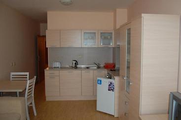 Aqua Dreams Studio Apartment