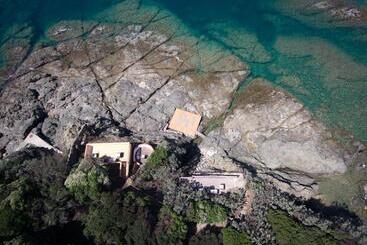 Grand Hotel Villa Parisi