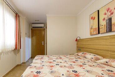 H A Hotel Trebol