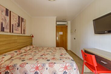 H A Hotel Trebol