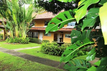 هتل Albrook Inn