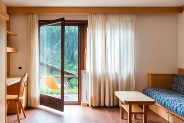هتل Apartments Boè