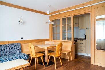 هتل Apartments Boè