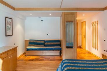 هتل Apartments Boè
