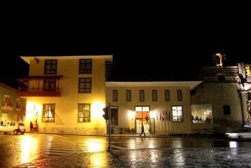 هتل Costa Del Sol Wyndham Cajamarca