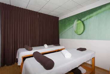 هتل Costa Del Sol Wyndham Lima Airport