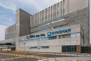 هتل Costa Del Sol Wyndham Lima Airport
