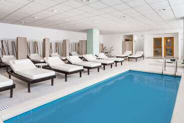 هتل Costa Del Sol Wyndham Lima Airport