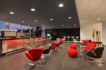 هتل Costa Del Sol Wyndham Lima Airport