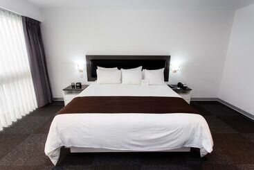 هتل Costa Del Sol Wyndham Tumbes