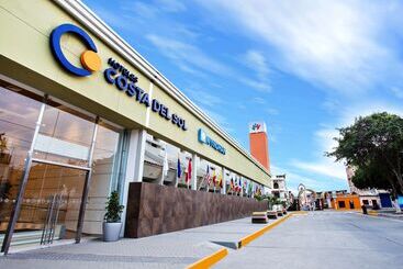 هتل Costa Del Sol Wyndham Tumbes