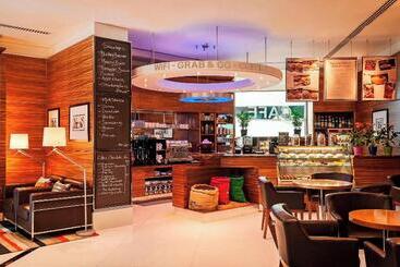 هتل Four Points By Sheraton Bur Dubai