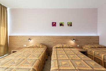 Ivana Palace Hotel   Free Parking
