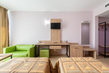 Ivana Palace Hotel   Free Parking