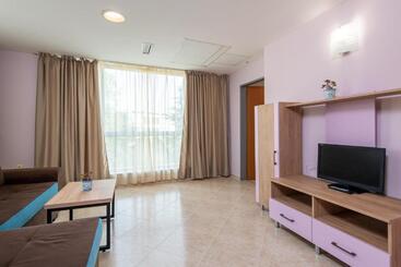Ivana Palace Hotel   Free Parking