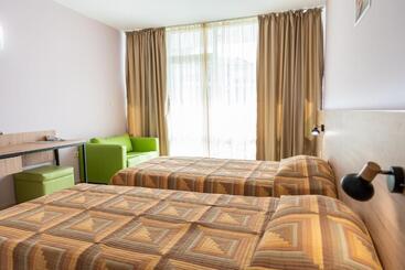 Ivana Palace Hotel   Free Parking