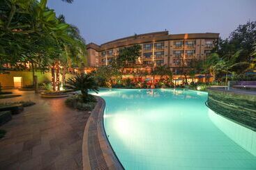 هتل Kigali Serena