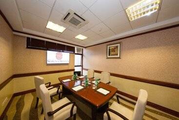 هتل Kigali Serena