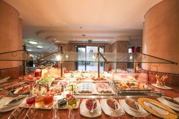 هتل Kigali Serena