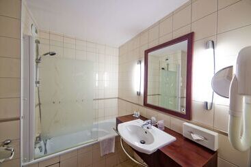 Kyriad Prestige Hotel Clermont Ferrand