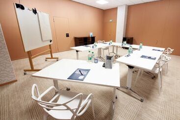 Kyriad Prestige Hotel Clermont Ferrand
