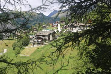 هتل Maison Cly