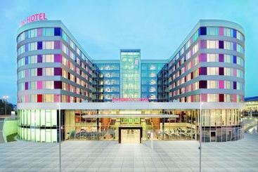 Mövenpick Hotel Stuttgart Airport