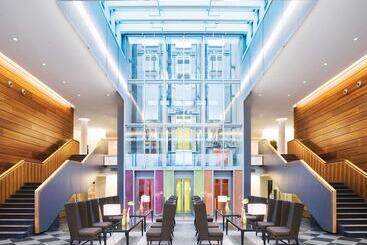 Mövenpick Hotel Stuttgart Airport