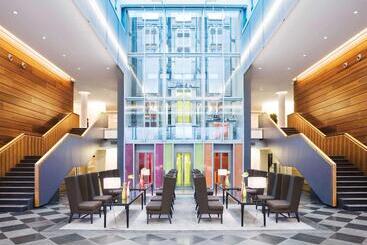 Mövenpick Hotel Stuttgart Airport