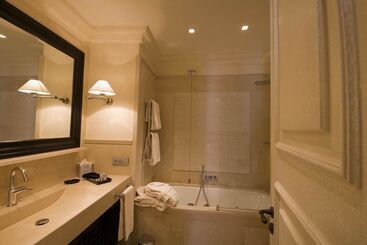 هتل Palazzo Gattini Luxury